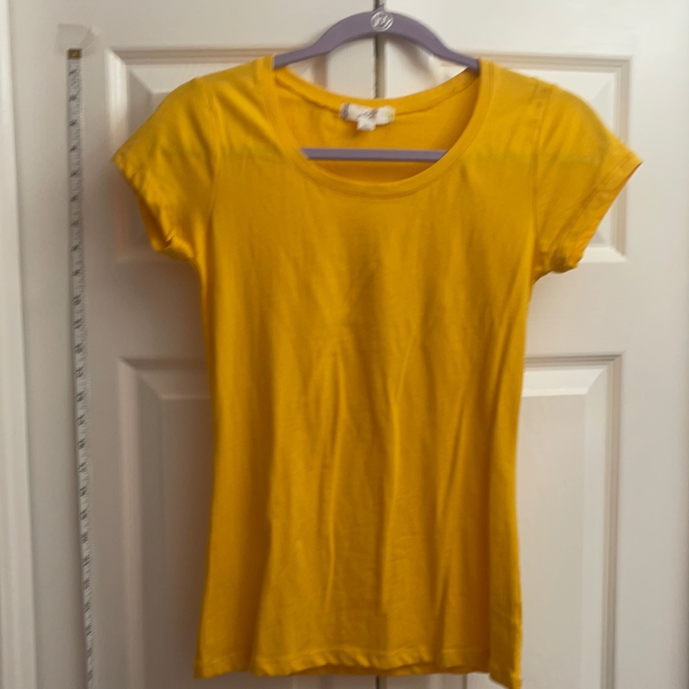 Glitz Tee Shirt. Medium.